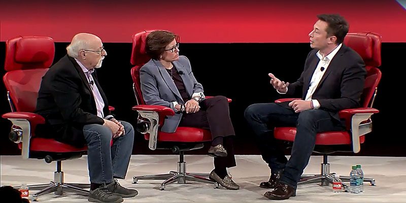 "What's Facebook?": Tesla CEO Elon Musk at the Recode 2016 conference with journalists Kara Swisher and Walt Mossberg
